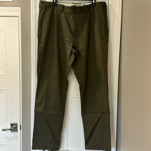 Men’s Olive Green Slacks/Pants J Crew Flex W 38 L 32 NWT - Picture 2 of 4